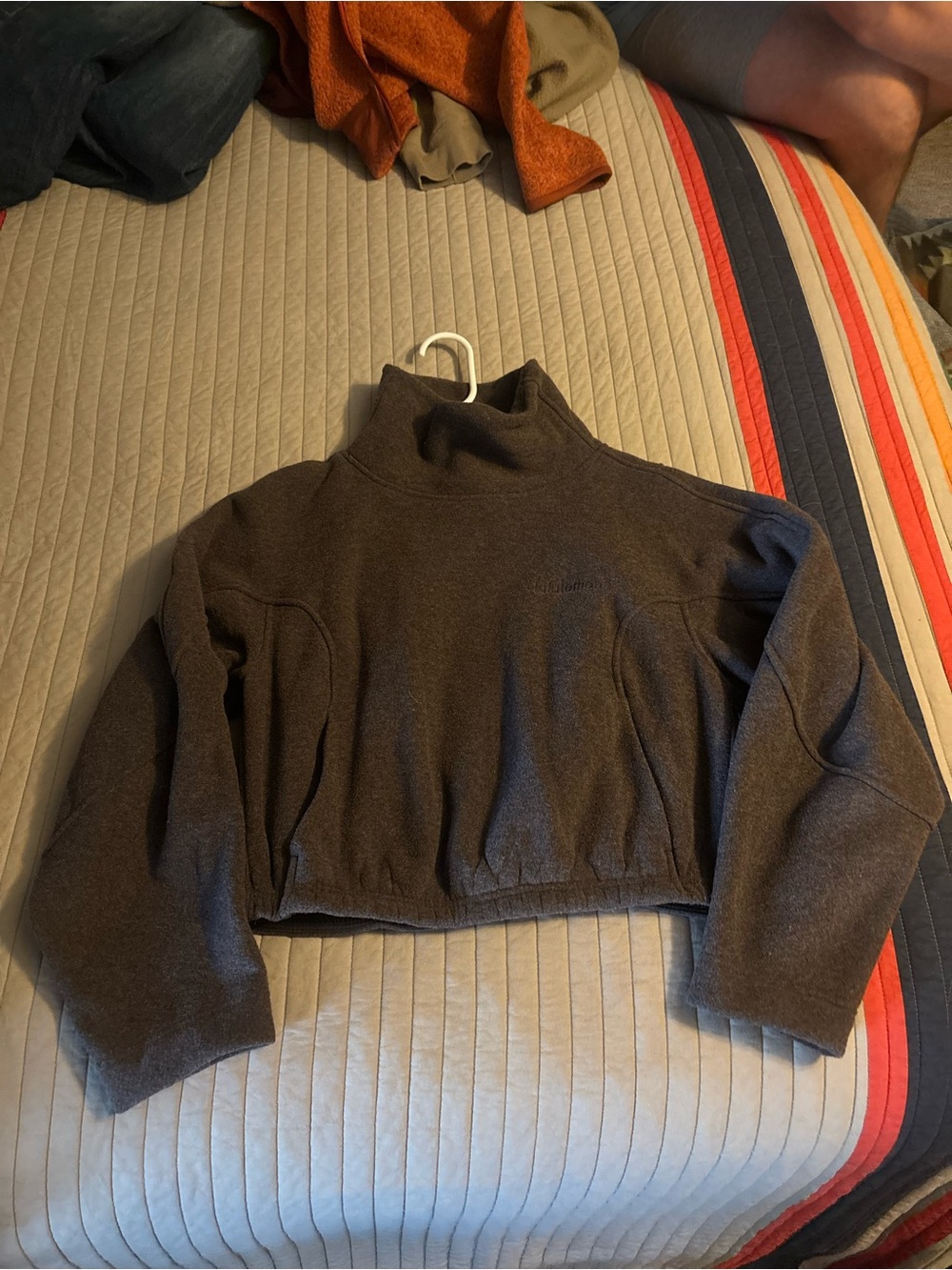 Lulu Lemon Cropped Mock Neck fleece - Dark Brown